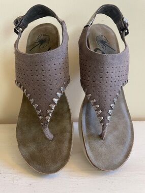 OTBT meditate sandals 8.5